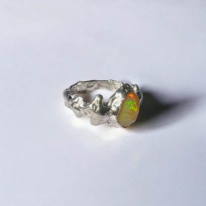 rudis materia: opal